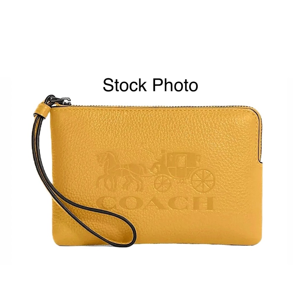 SOLD ‼️ Coach NWT Honeycomb Leather Corner Zip Wristlet Horse Carriage Wallet - Picture 5 of 7
